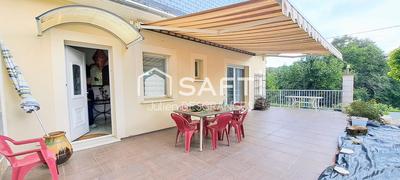 Maison - 200 m² - 7 pièces