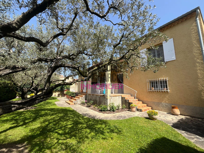 Maison - 156 m² - 6 pièces