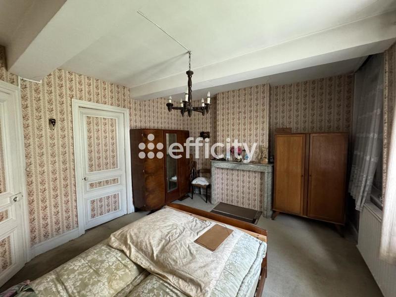 Immeuble - 126 m² - 9 pièces