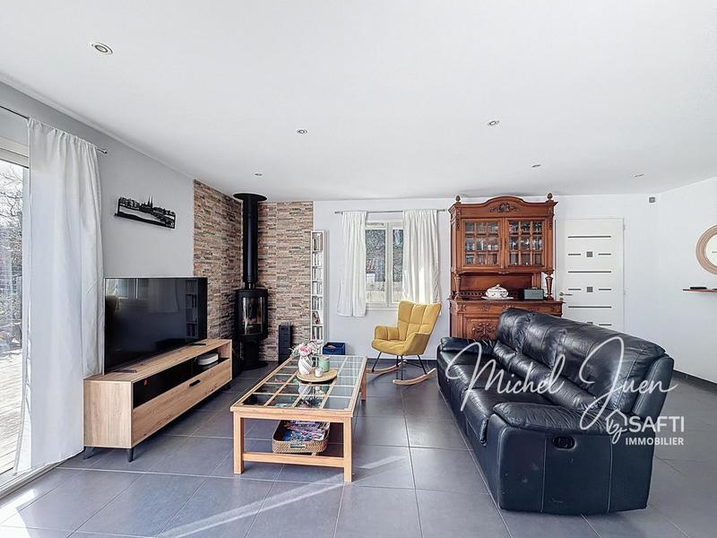 Maison - 95 m² - 4 pièces