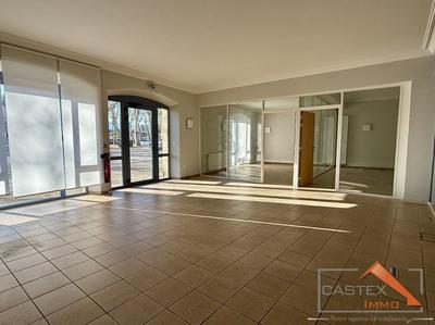 Local commercial - 249 m²