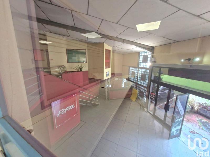 Local commercial - 642 m²