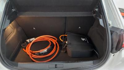Peugeot E-208 Electrique Active Business