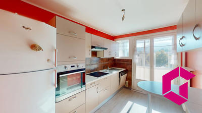 Appartement - 101 m² - 4 pièces