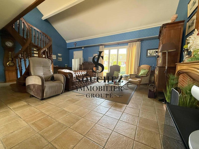 Maison - 165 m² - 6 pièces