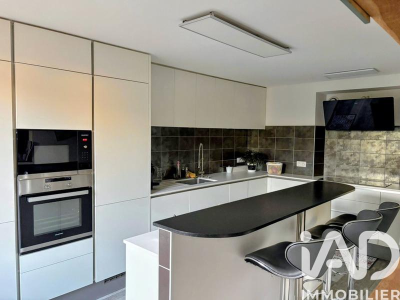 Maison - 130 m² - 7 pièces