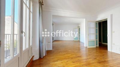 Appartement bourgeois - 110 m² - 4 pièces