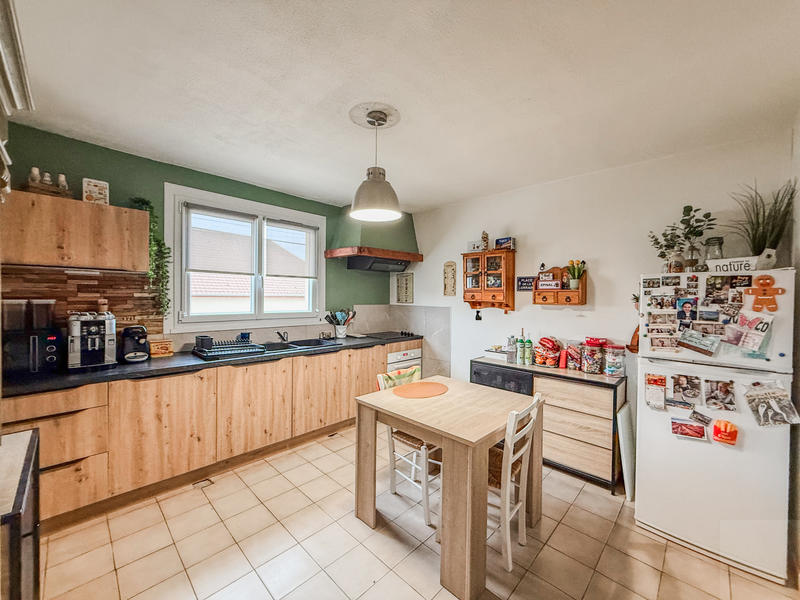 Maison - 263 m² - 8 pièces