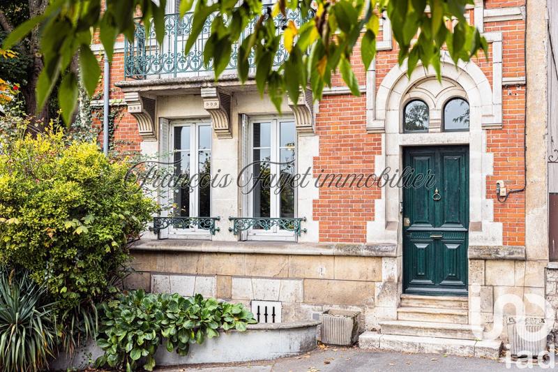 Maison de ville - 200 m² - 7 pièces