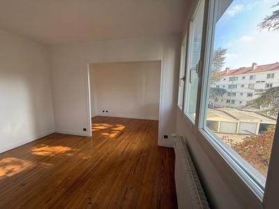 Appartement - 57 m² - 4 pièces