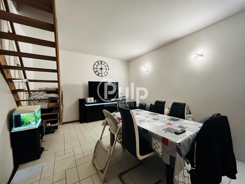 Immeuble - 149 m² - 6 pièces