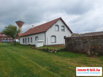 Maison - 255 m² - 7 pièces