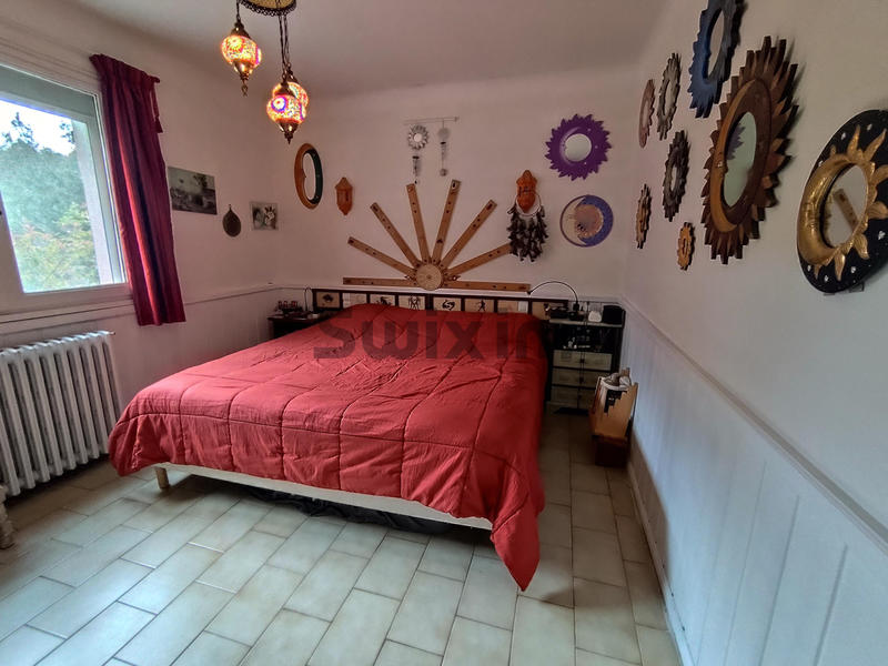 Maison - 254 m² - 13 pièces