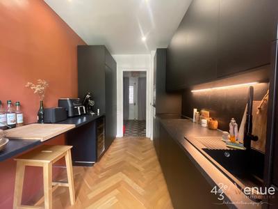 Appartement - 93 m² - 4 pièces