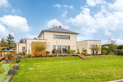 Maison contemporaine - 190 m² - 6 pièces