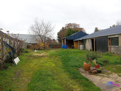 Maison - 90 m² - 4 pièces