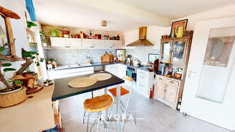 Appartement - 87 m² - 3 pièces