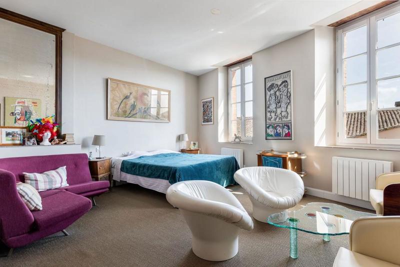 Demeure - 450 m² - 11 pièces