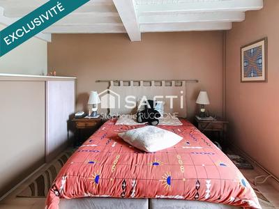 Maison - 181 m² - 7 pièces