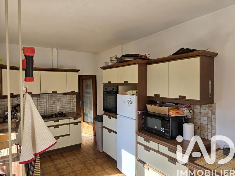 Maison - 181 m² - 6 pièces