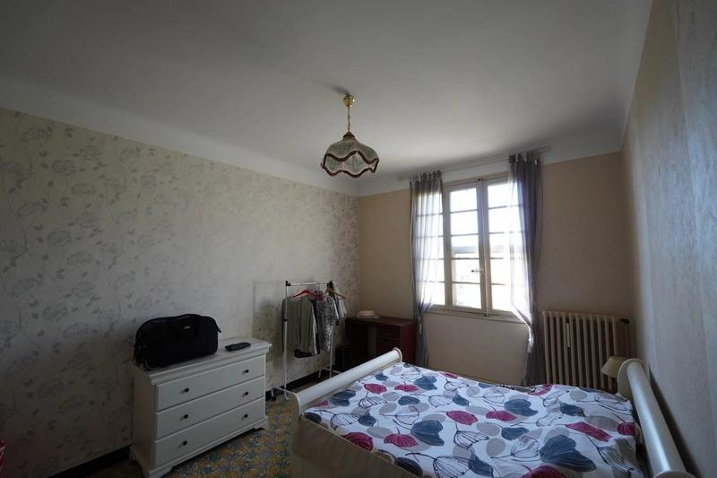 Maison - 240 m² - 11 pièces