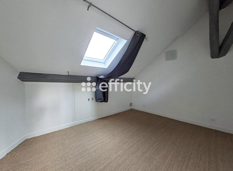 Maison - 208 m² - 8 pièces