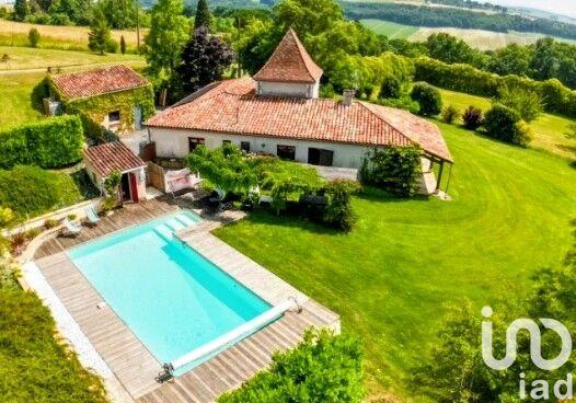 Maison - 165 m² - 6 pièces