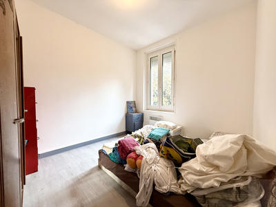 Maison - 99 m² - 5 pièces