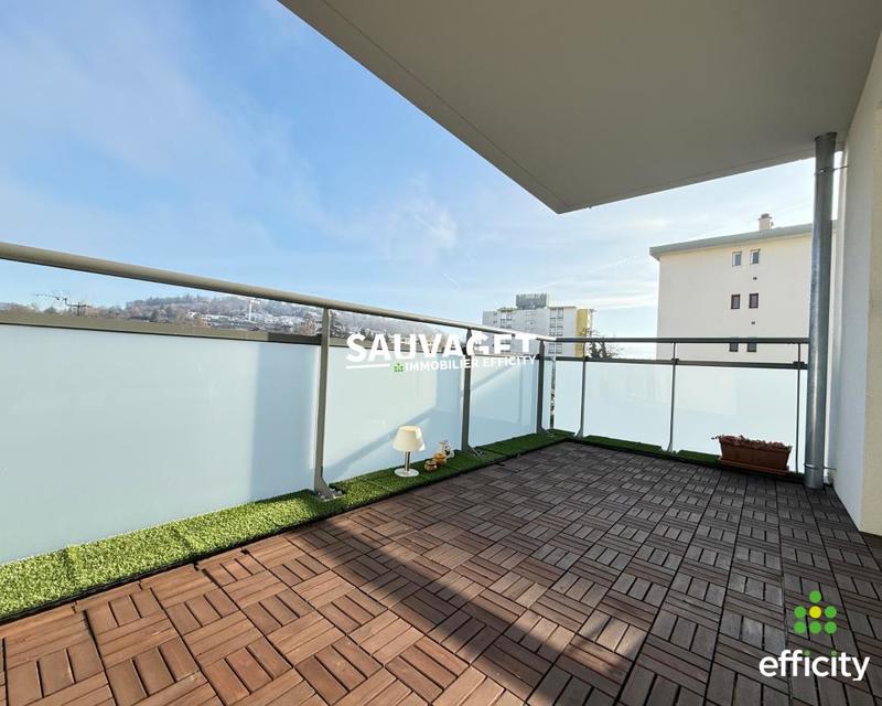 Appartement - 105 m² - 5 pièces