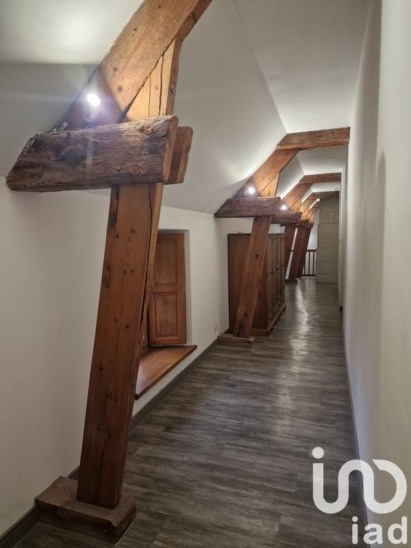 Maison - 247 m² - 7 pièces