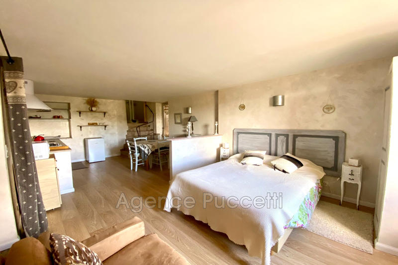 Maison de village - 273 m² - 7 pièces