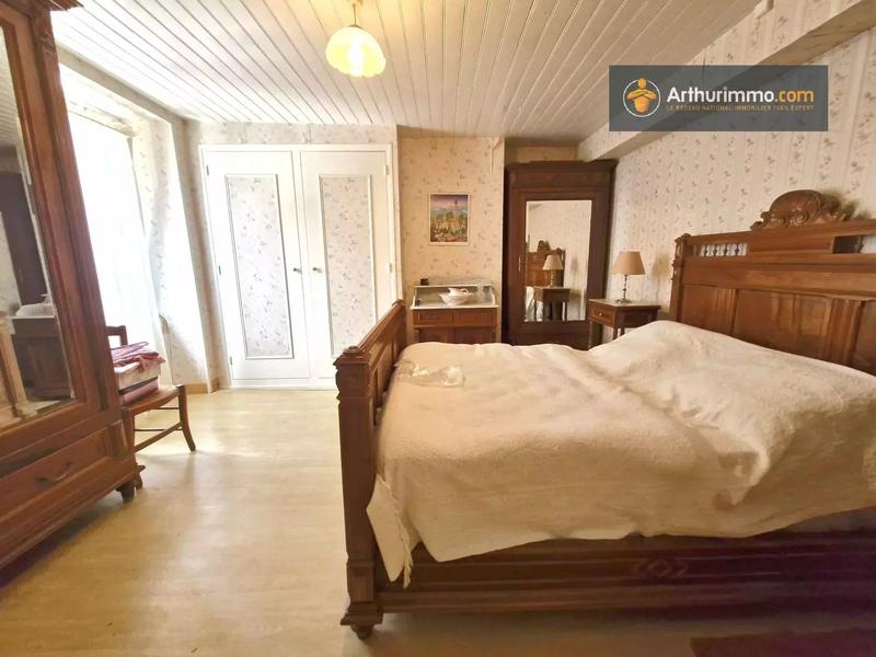 Maison - 137 m² - 6 pièces