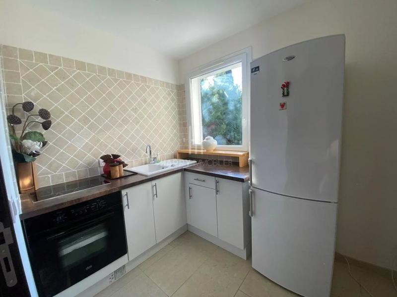 Maison - 265 m² - 12 pièces