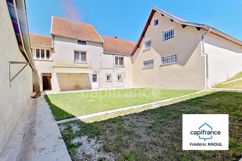 Maison - 151 m² - 7 pièces