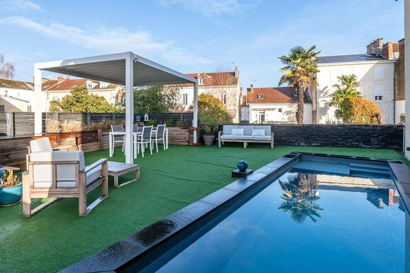 Maison - 163 m² - 6 pièces