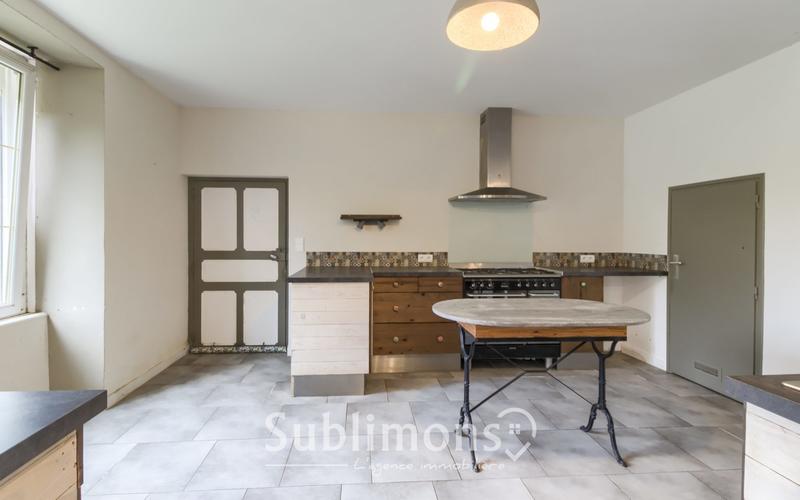 Maison ancienne - 165 m² - 7 pièces