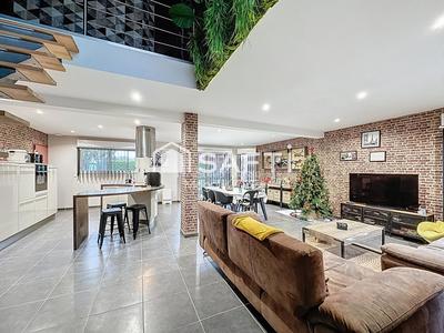 Maison - 130 m² - 5 pièces