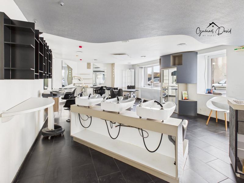 Local commercial - 52 m² - 2 pièces