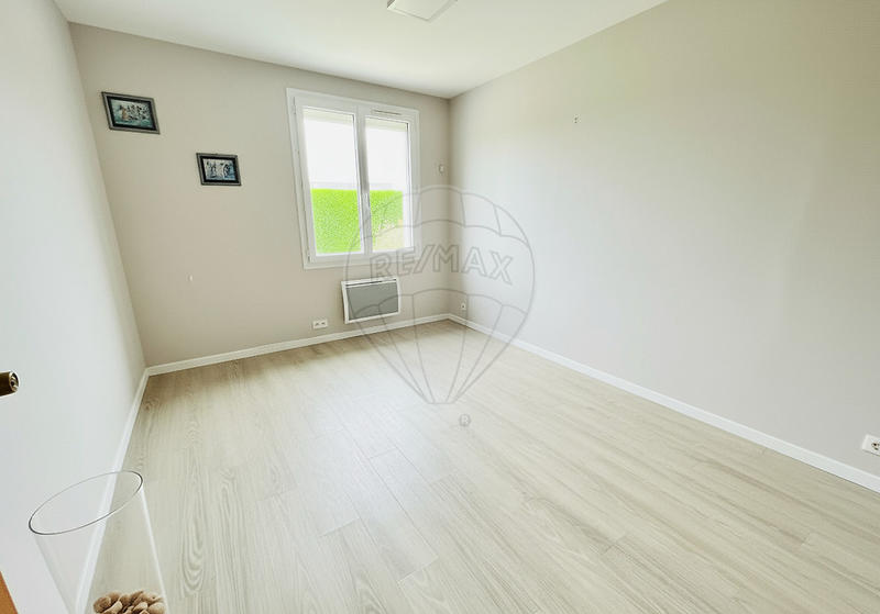 Maison - 137 m² - 6 pièces