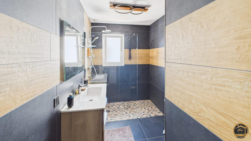 Villa - 107 m² - 4 pièces