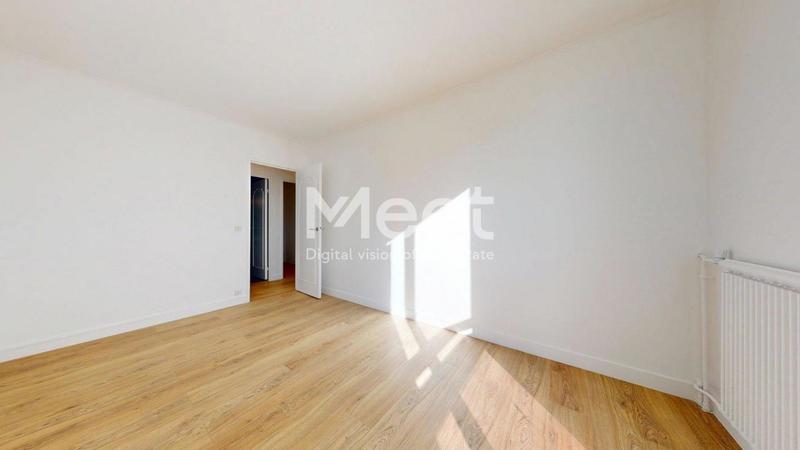Appartement - 104 m² - 5 pièces