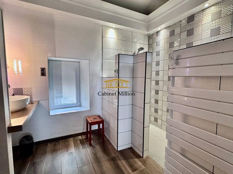 Maison - 165 m² - 5 pièces