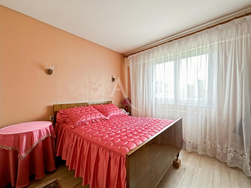 Maison - 136 m² - 6 pièces