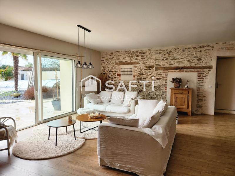 Maison - 217 m² - 6 pièces