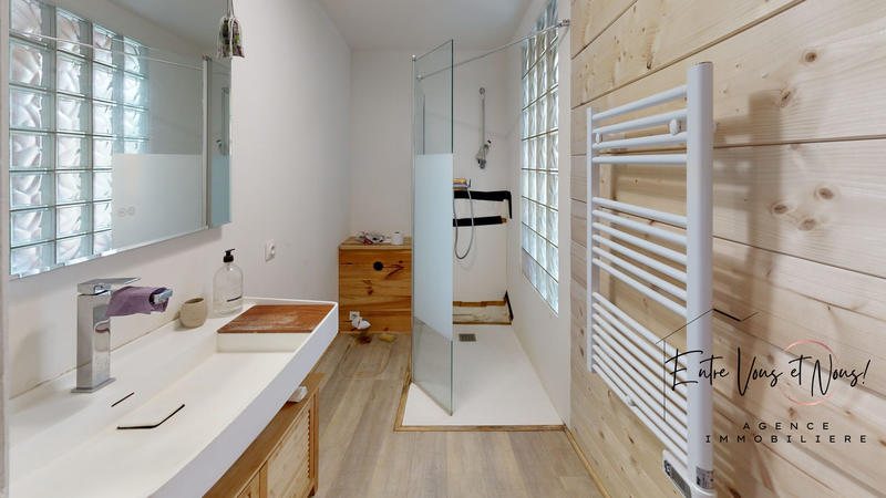 Maison ancienne - 320 m² - 14 pièces