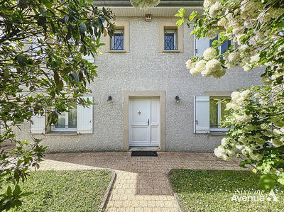 Maison - 123 m² - 7 pièces