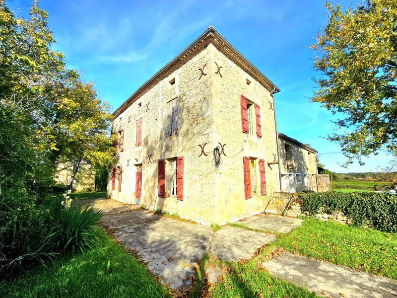 Maison en pierre - 138 m² - 5 pièces