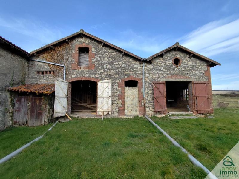 Propriété - 240 m² - 7 pièces