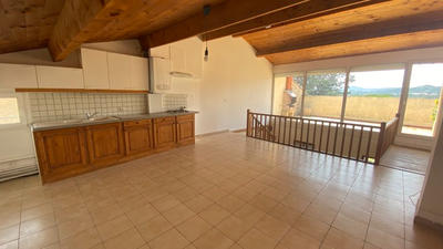 Maison de village - 80 m² - 3 pièces