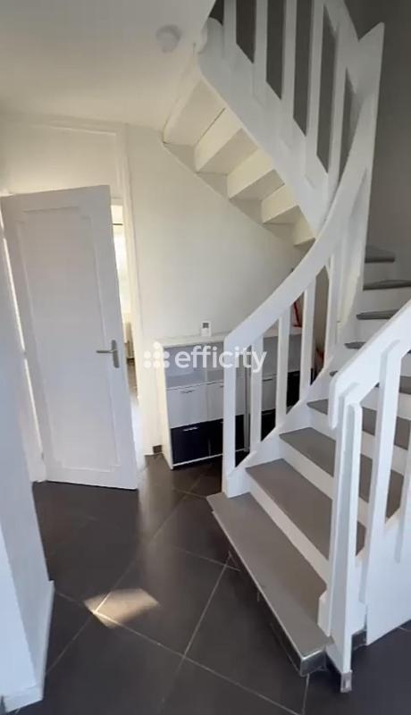 Immeuble - 120 m² - 7 pièces